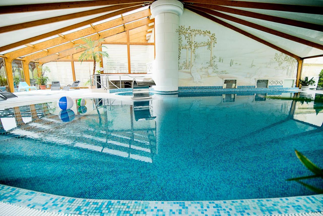 Palac Piorunow & Spa Kwiatkowice ภายนอก รูปภาพ