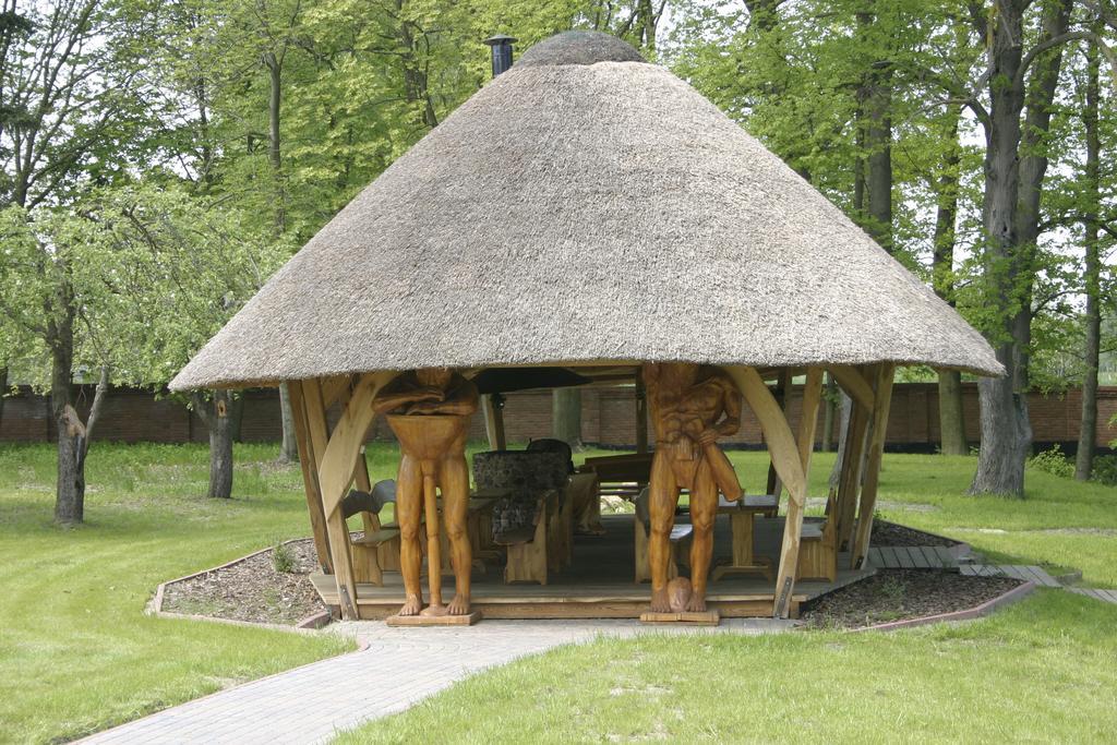 Palac Piorunow & Spa Kwiatkowice ภายนอก รูปภาพ