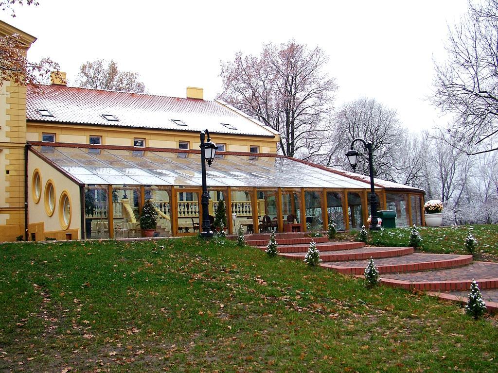 Palac Piorunow & Spa Kwiatkowice ภายนอก รูปภาพ