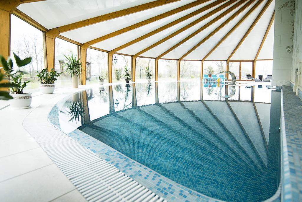 Palac Piorunow & Spa Kwiatkowice ภายนอก รูปภาพ