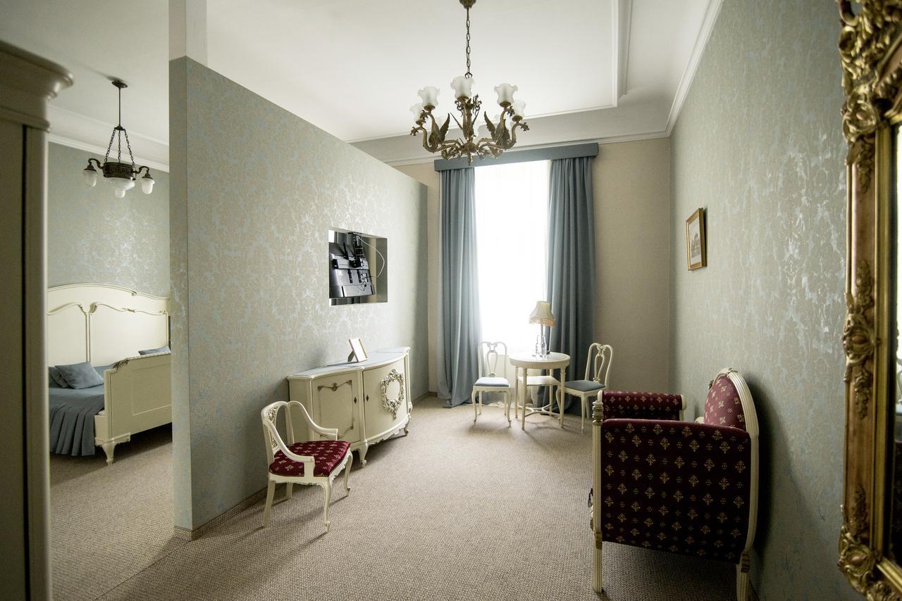 Palac Piorunow & Spa Kwiatkowice ภายนอก รูปภาพ