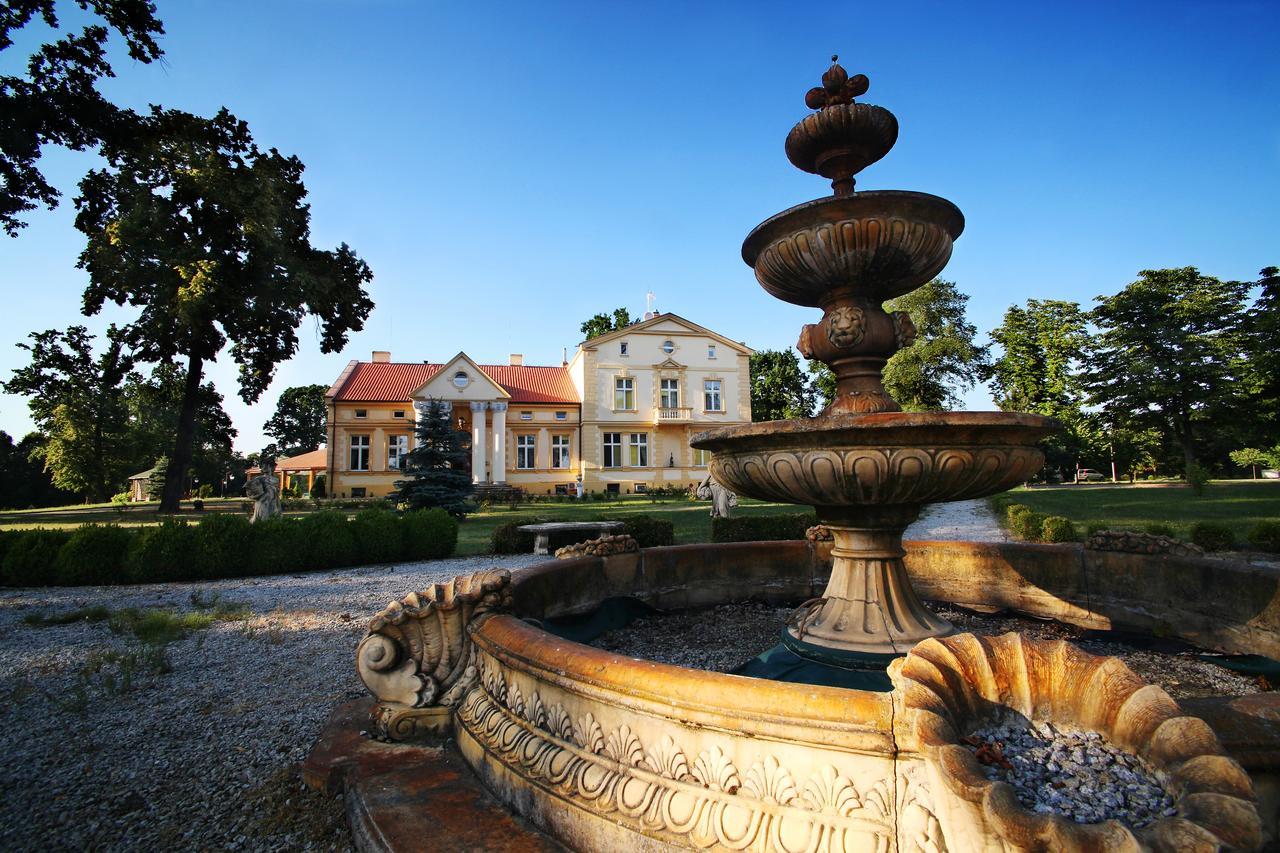 Palac Piorunow & Spa Kwiatkowice ภายนอก รูปภาพ